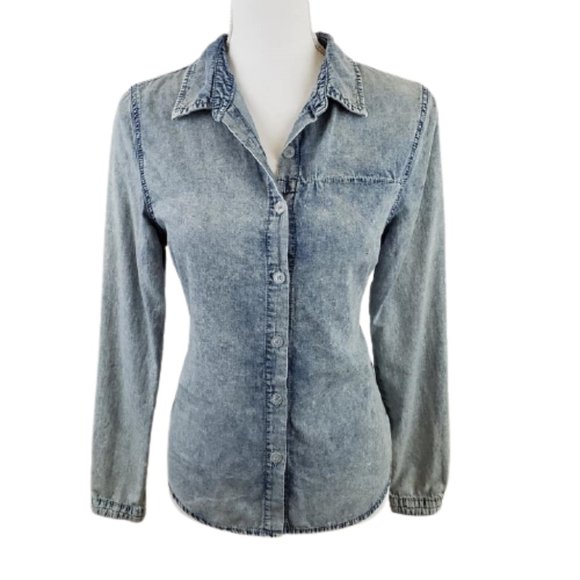 Chiqle Tops - Chiqle Long Sleeved Button Down Blouse Size Medium